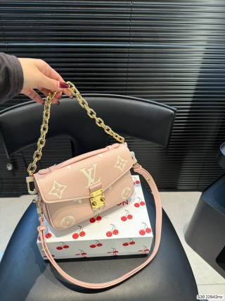 Louis Vuitton Metis Monogram Shoulder Bag Pink view 2