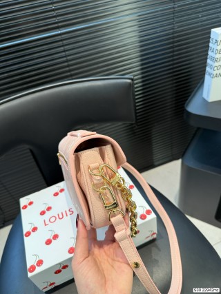 Louis Vuitton Metis Monogram Shoulder Bag Pink view 4