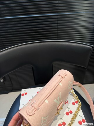Louis Vuitton Metis Monogram Shoulder Bag Pink view 7