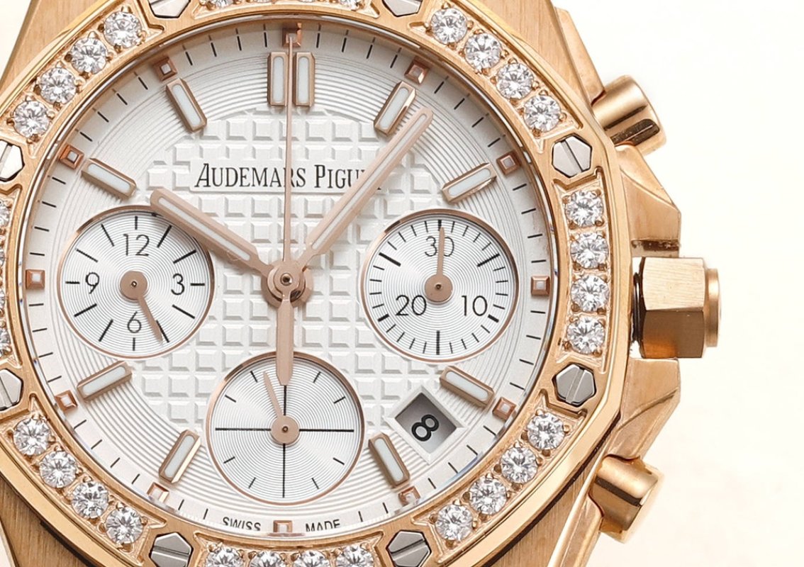 Audemars Piguet Royal Oak Offshore Chronograph 37mm White Rose Gold view