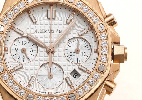 Audemars Piguet Royal Oak Offshore Chronograph 37mm White Rose Gold view 5