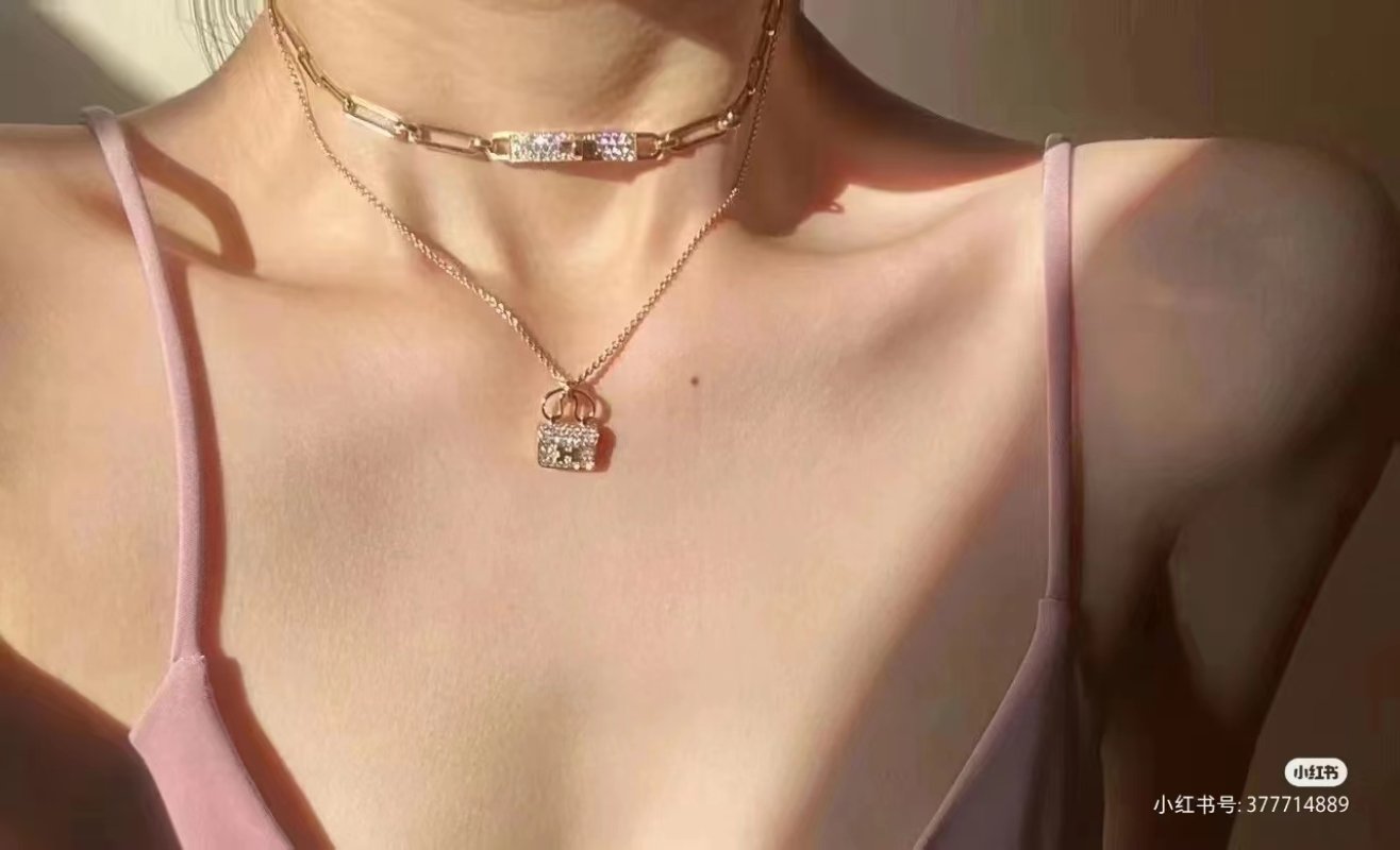 Hermès Crystal Lock Pendant Gold Necklace view