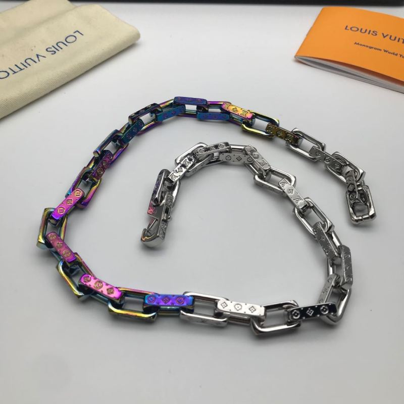 Louis Vuitton Monogram Chain Link Necklace Silver view