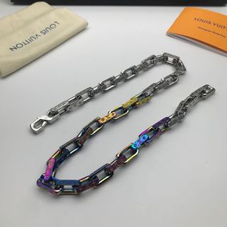 Louis Vuitton Monogram Chain Link Necklace Silver view 3