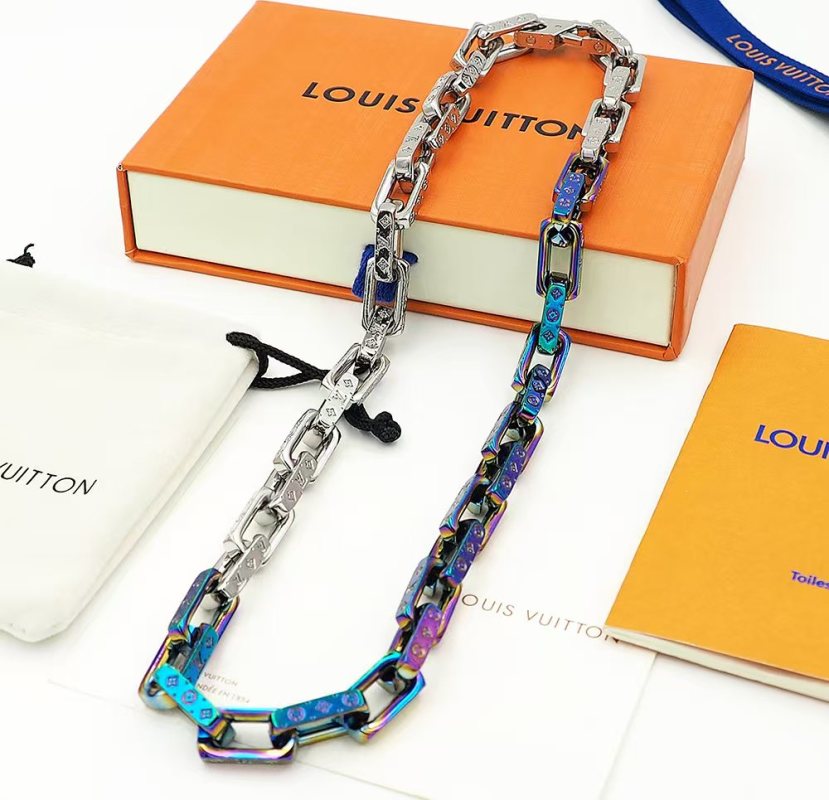 Louis Vuitton Monogram Chain Link Necklace Silver view