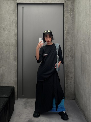 Black Oversized T-Shirt with Blue Striped Puffed Sleeves view 5