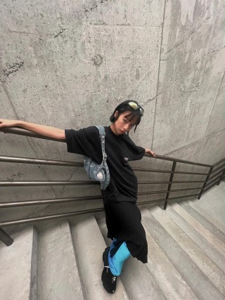 Black Oversized T-Shirt with Blue Striped Puffed Sleeves view 6
