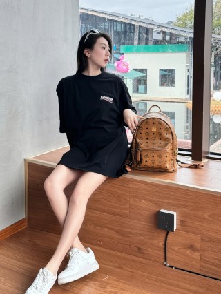 Black Oversized T-Shirt with Blue Striped Puffed Sleeves view 8