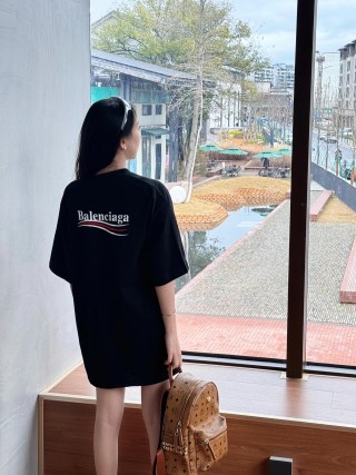 Black Oversized T-Shirt with Blue Striped Puffed Sleeves view 9