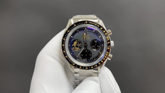 Omega Speedmaster Apollo 11 Chronograph Black Dial Steel Watch view 3