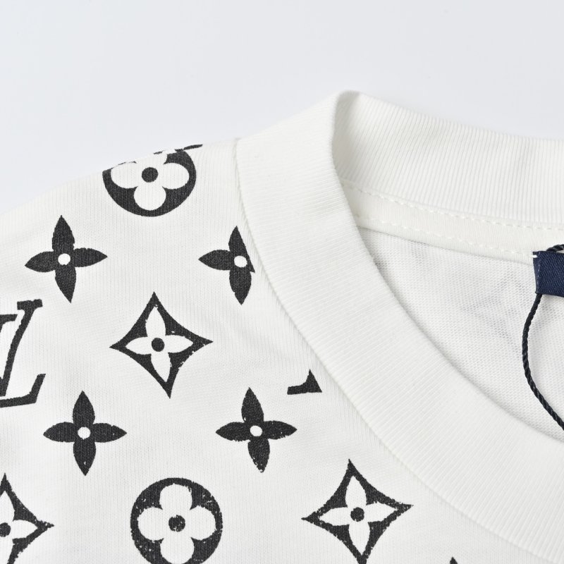 Louis Vuitton Monogram White Short Sleeve T-Shirt view