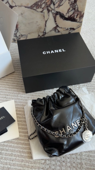 Chanel 22 Black Leather Shoulder Bag video