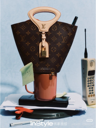Louis Vuitton Monogram Noe Shoulder Bag Brown view 9