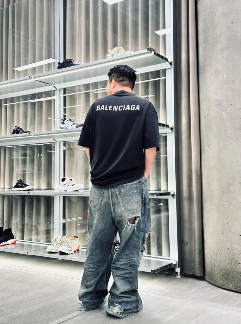 Balenciaga Black Back Logo T-Shirt
