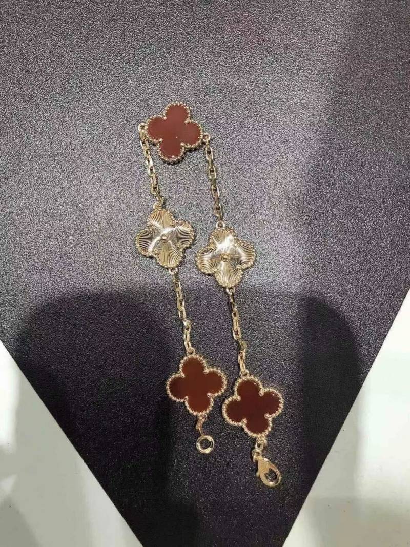 Van Cleef & Arpels Red Carnelian Four-Leaf Clover Necklace view
