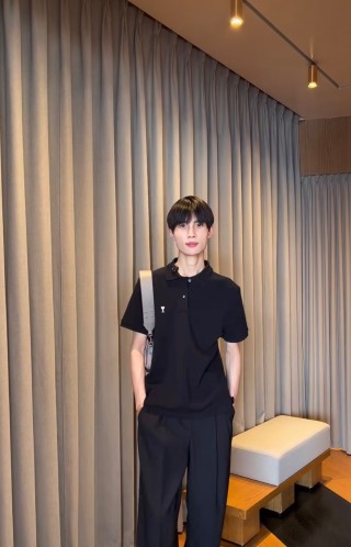 Black Short Sleeve Polo T-Shirt with Minimalist Embroidery view 9