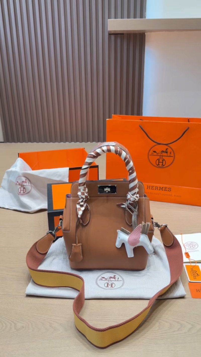 Hermès Kelly Inspired Tan Leather Handbag