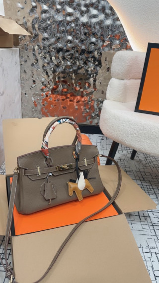 Hermès Birkin 30 Etoupe Taurillon Leather Handbag video