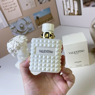 Valentino Donna Born in Roma Eau de Parfum 100ml view 2