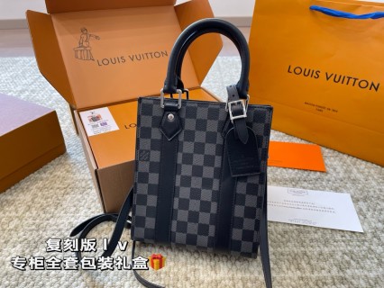 Louis Vuitton Damier Graphite Shoulder Bag Black view 8