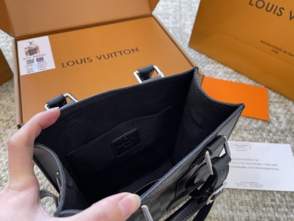 Louis Vuitton Damier Graphite Shoulder Bag Black view 9