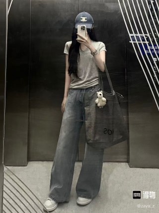 Ralph Lauren Women's Grey V-Neck T-Shirt view 7