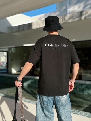 Black Graphic T-Shirt with Embroidered Camel Design view 4