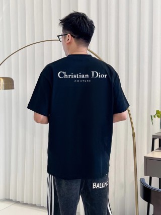 Black Graphic T-Shirt with Embroidered Camel Design view 6