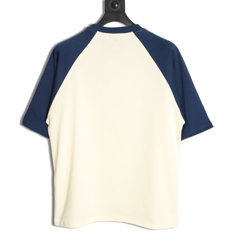 Ami Heart A Logo Raglan T-Shirt Black White view