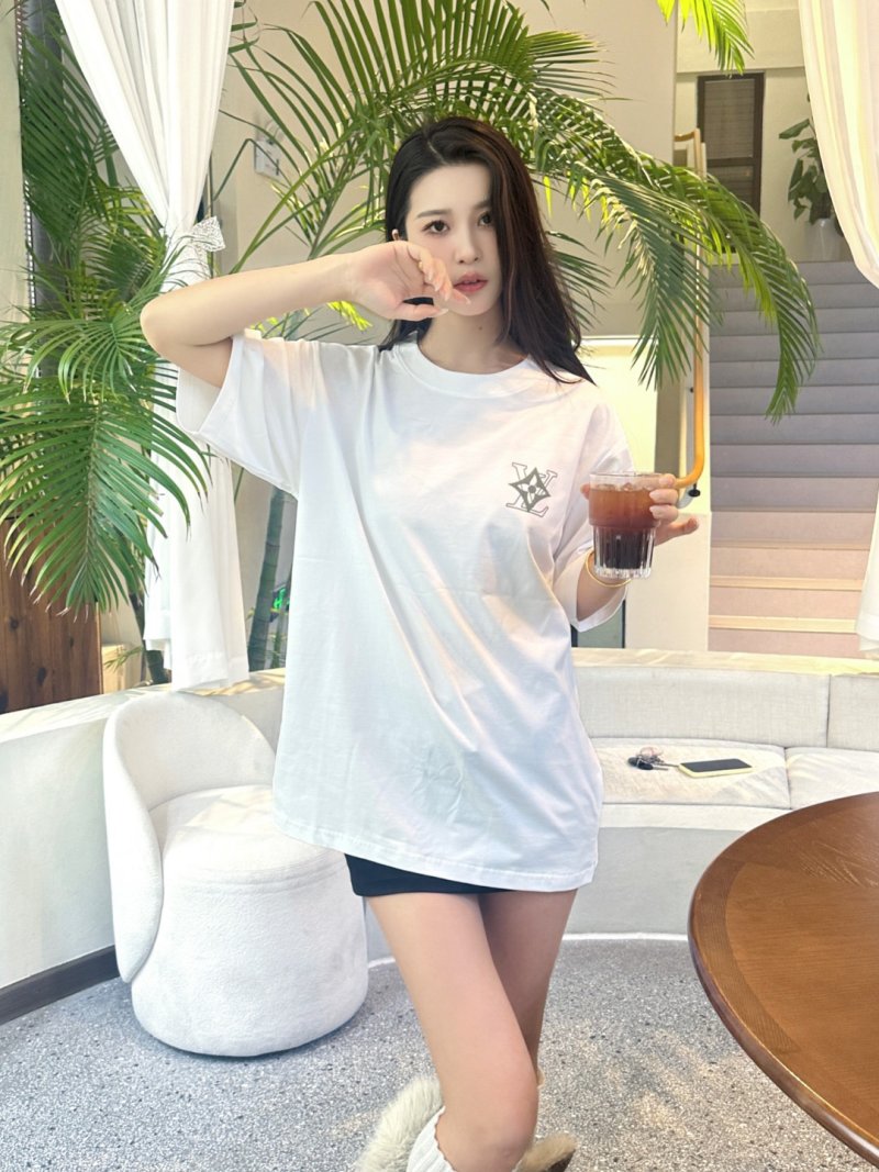 White Oversized Short Sleeve T-Shirt with Star Chest Print