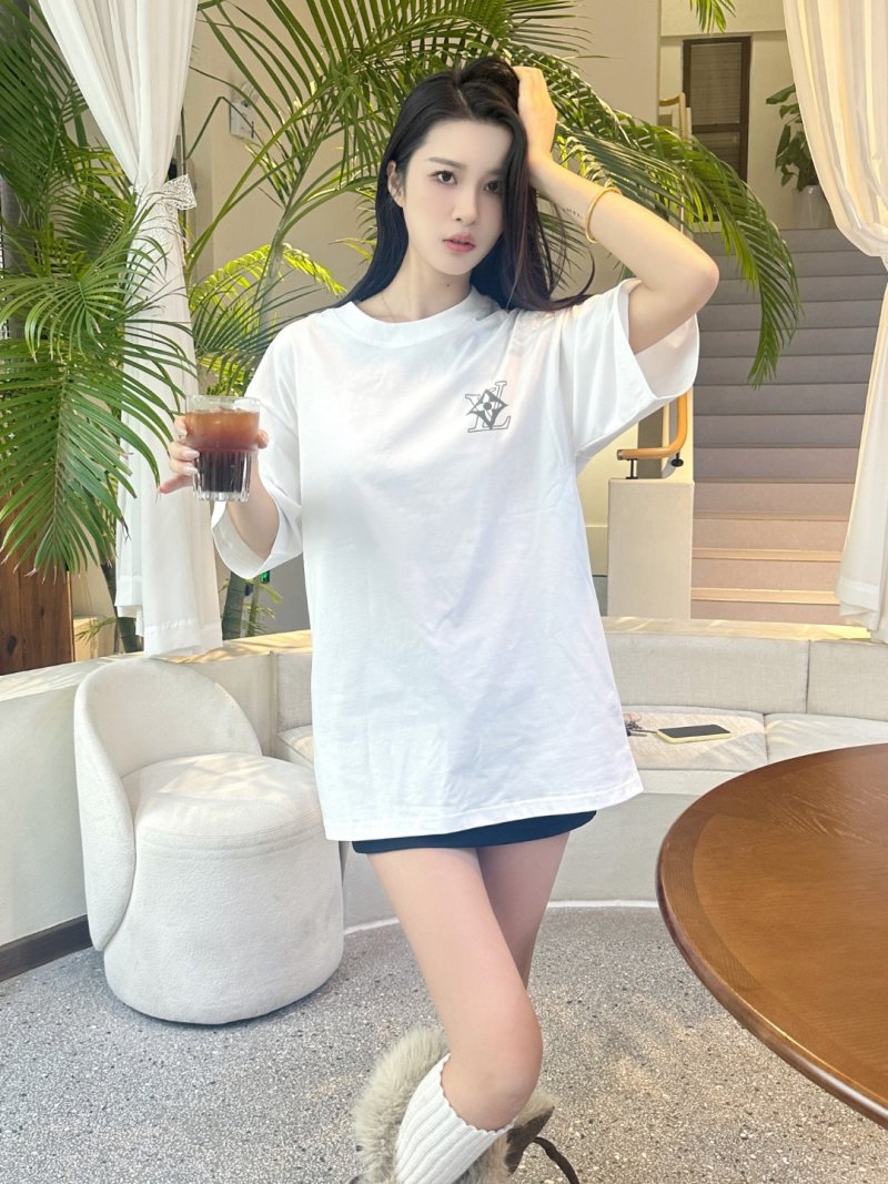 White Oversized Short Sleeve T-Shirt with Star Chest Print view