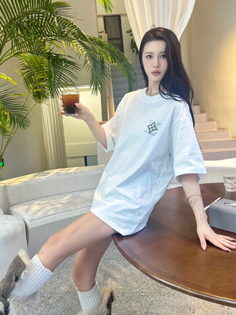 White Oversized Short Sleeve T-Shirt with Star Chest Print view