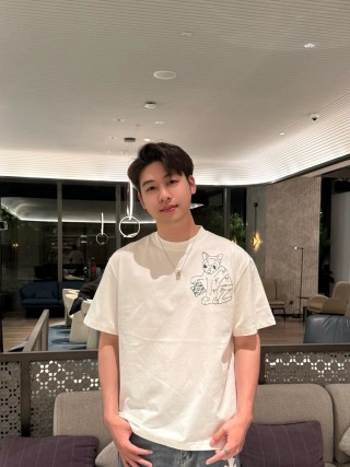 Cream Graphic Dog Print Short Sleeve T-Shirt view 5