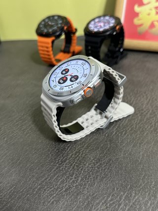 Samsung Galaxy Watch Ultra 47mm Smartwatch – White view 4