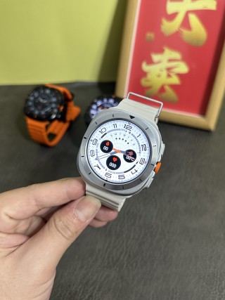 Samsung Galaxy Watch Ultra 47mm Smartwatch – White view 5