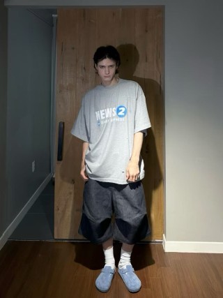 NEWS 2 Daily Express Grey T-Shirt view 7