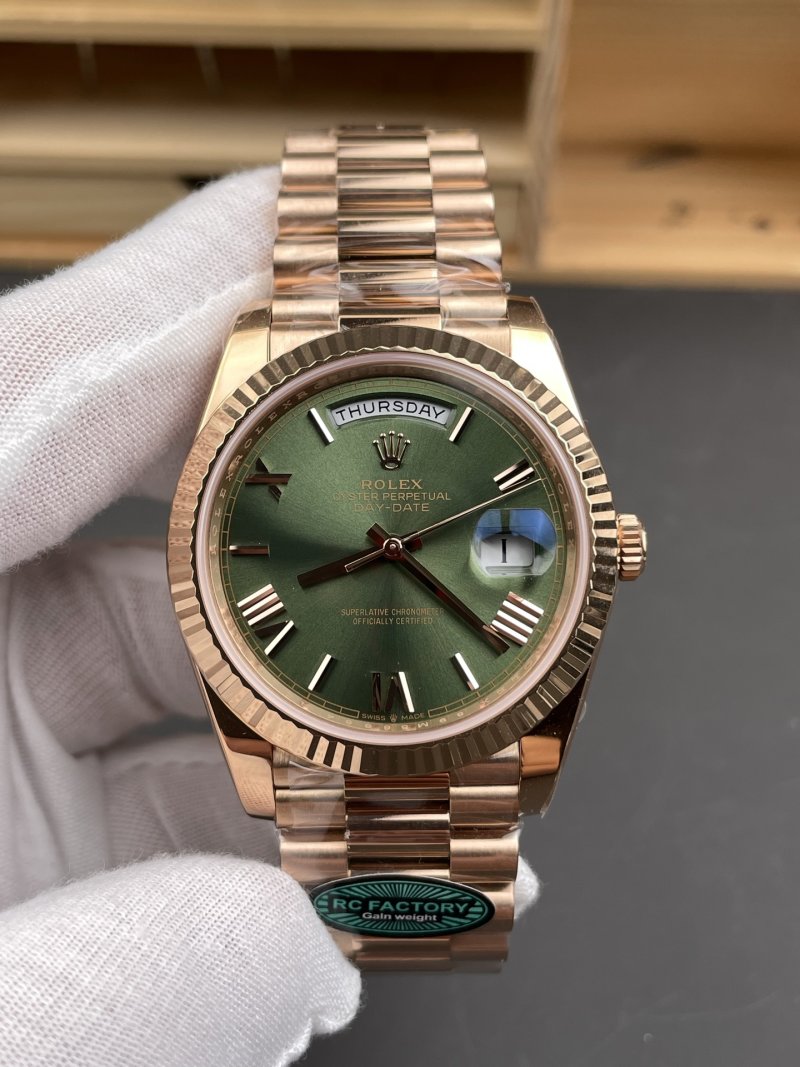 Rolex Day-Date Rose Gold Olive Green Roman Dial 40mm view