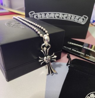 Chrome Hearts Vintage Heart Cross Pendant Necklace Silver view 5