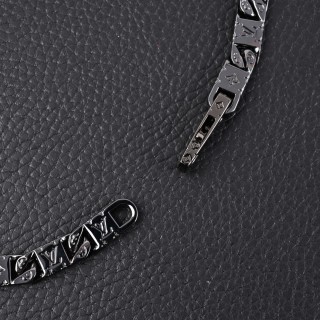 Louis Vuitton Monogram Tied Up Necklace – Gunmetal view 4