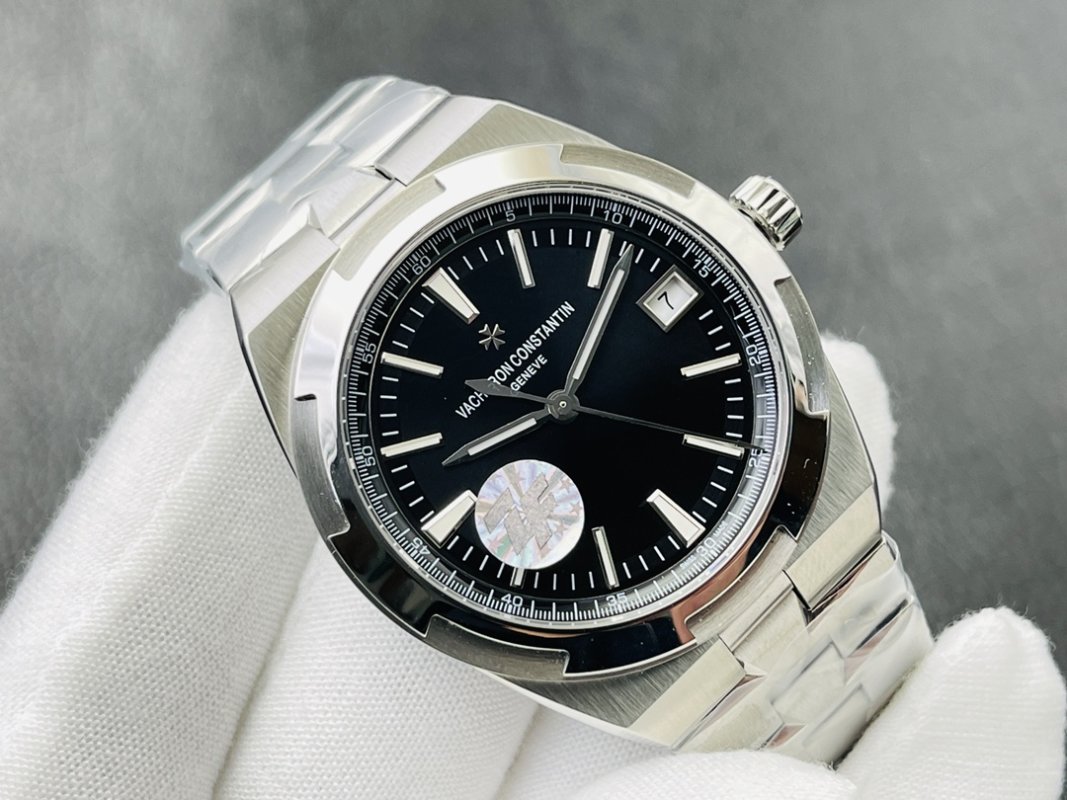 Vacheron Constantin Overseas 4500 Steel Watch Black Dial view
