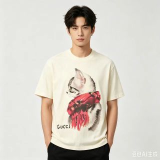 Gucci Cat Graphic Cream T-Shirt view 1