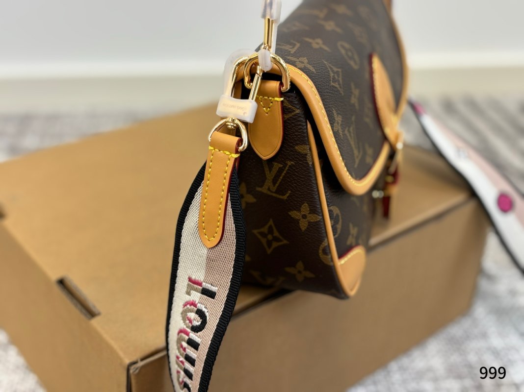 Louis Vuitton Monogram Canvas Shoulder Bag with Detachable Strap view