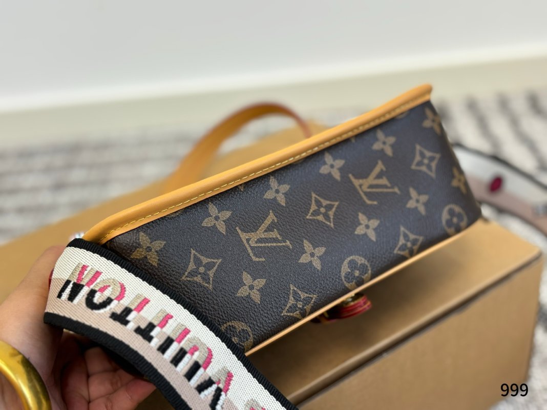 Louis Vuitton Monogram Canvas Shoulder Bag with Detachable Strap view