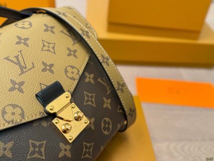 Louis Vuitton Monogram Messenger Crossbody Bag Brown view 3