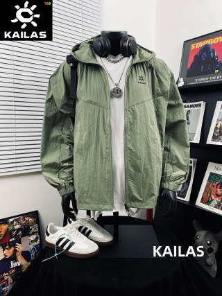 Kailas Outdoor Lightweight Hooded Jacket - Sage Green view 6