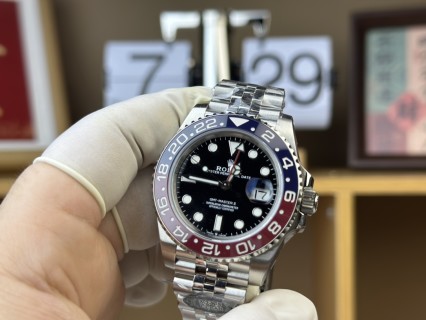 Rolex GMT-Master II Black Dial Red/Blue Bezel Steel Watch view 3