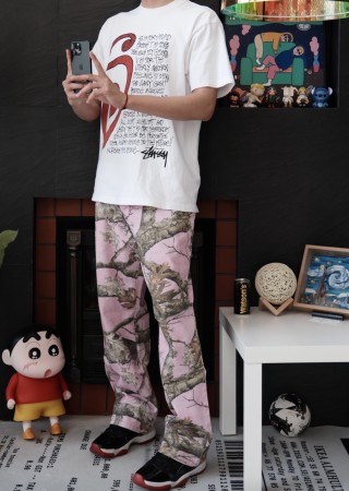 White Graphic Print Short Sleeve T-Shirt with Red Abstract Design view 3