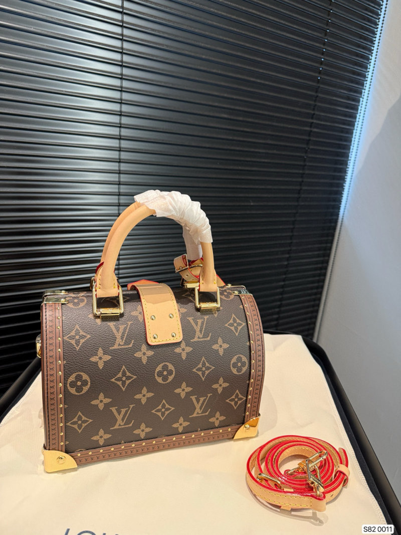 Louis Vuitton Speedy 25 Trunk Monogram Handbag view
