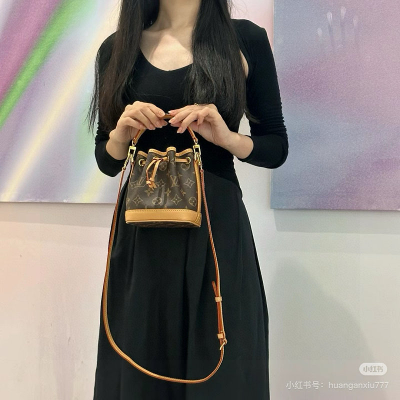 Louis Vuitton Monogram Canvas Bucket Bag with Tan Leather Trim