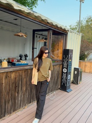 Black Wide-Leg Premium Trousers view 3